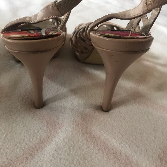 Heels - Picture 2 of 7